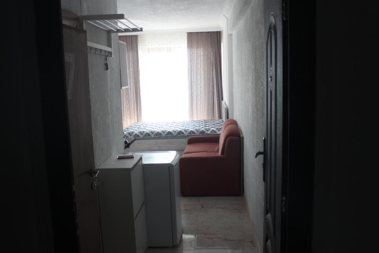 Apartment On The Back Sea Batumi Eksteriør billede