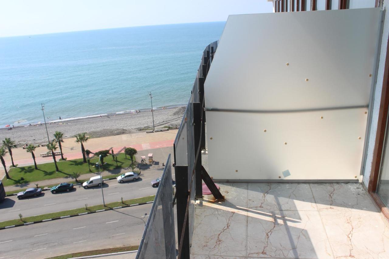 Apartment On The Back Sea Batumi Eksteriør billede